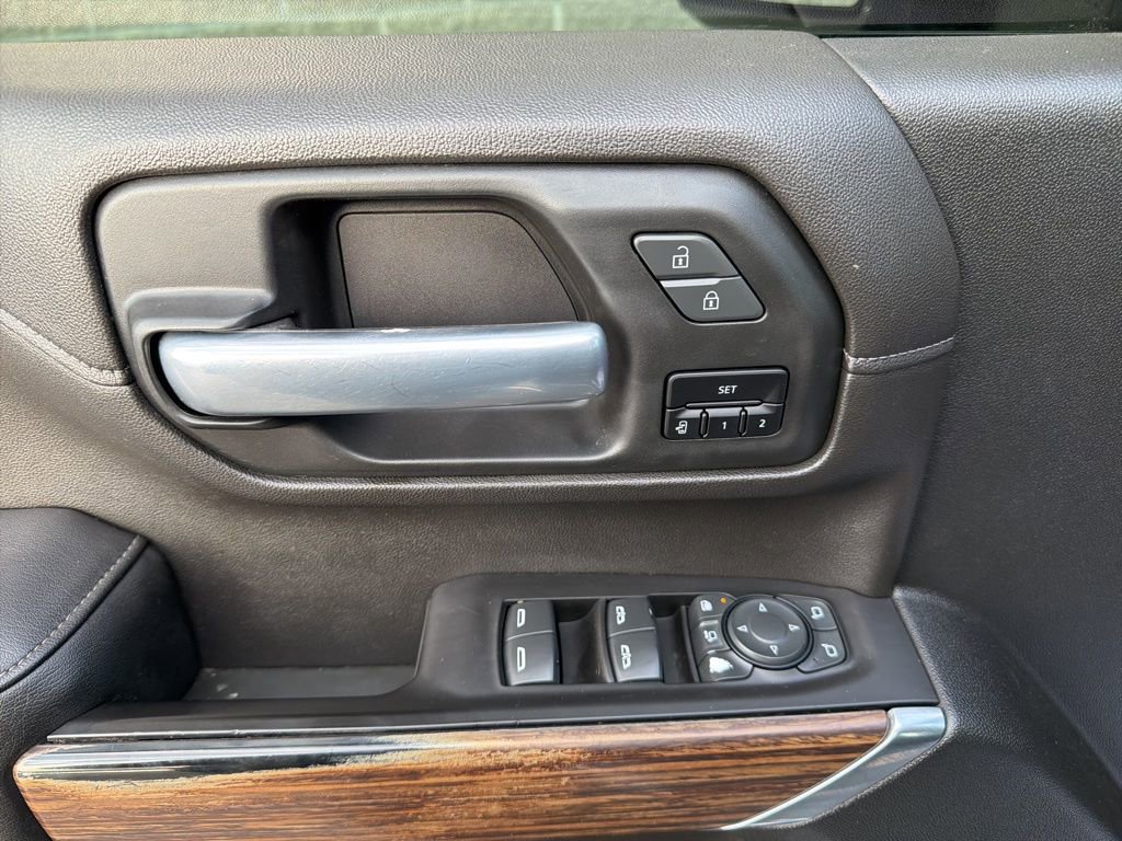 Used 2020 Chevrolet Silverado 3500 High Country image 14