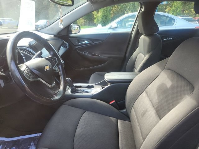 Used 2018 Chevrolet Malibu LT FWD image 9