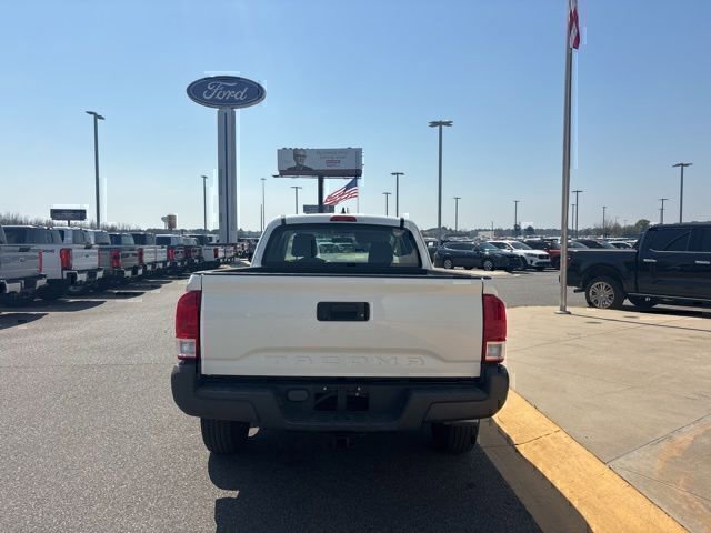 Used 2016 Toyota Tacoma SR w/ Exterior Package image 4