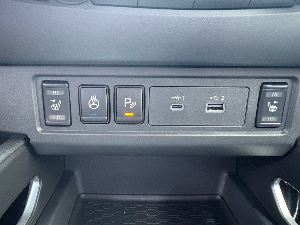 New 2026 Nissan Frontier SV w/ All-Weather Content Package AWD/4WD image 33