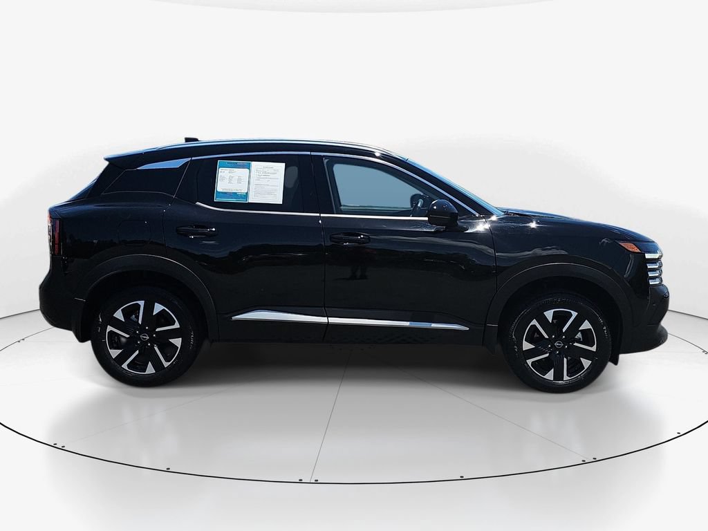 Used 2025 Nissan Kicks SR FWD image 5