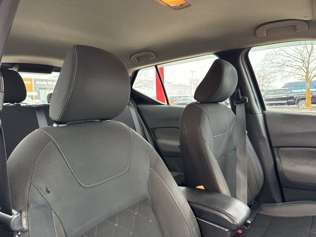 Used 2019 Nissan Kicks SV image 27