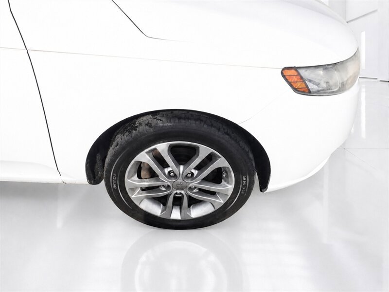 Used 2011 Kia Forte EX w/ Premium Pkg FWD image 27