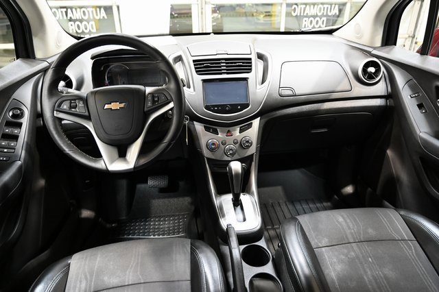 Used 2016 Chevrolet Trax LT w/ LT Convenience Package image 12