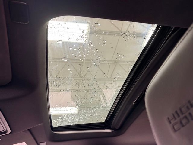 Certified 2022 Chevrolet Silverado 2500 High Country w/ Technology Package image 20