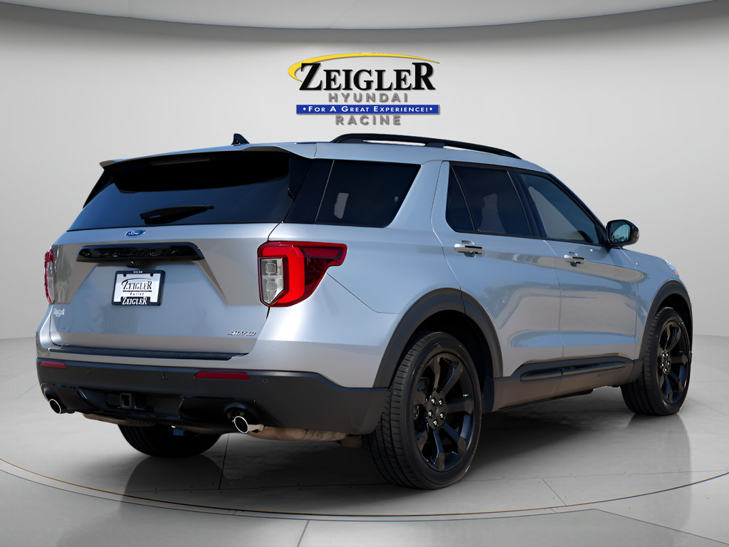 Used 2024 Ford Explorer ST-Line w/ Class IV Trailer Tow Package AWD/4WD image 7