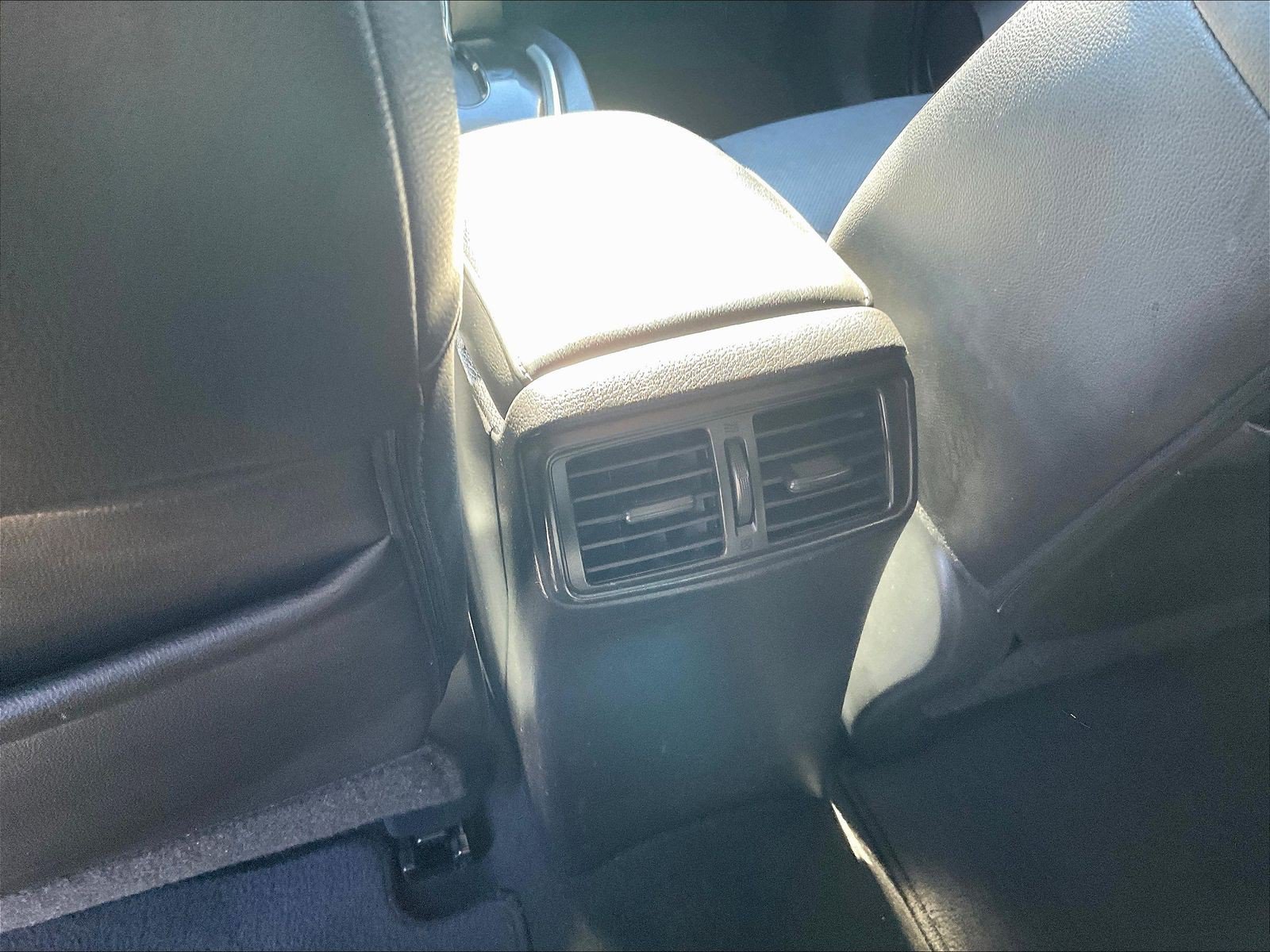 Used 2015 Nissan Rogue SL AWD/4WD image 12