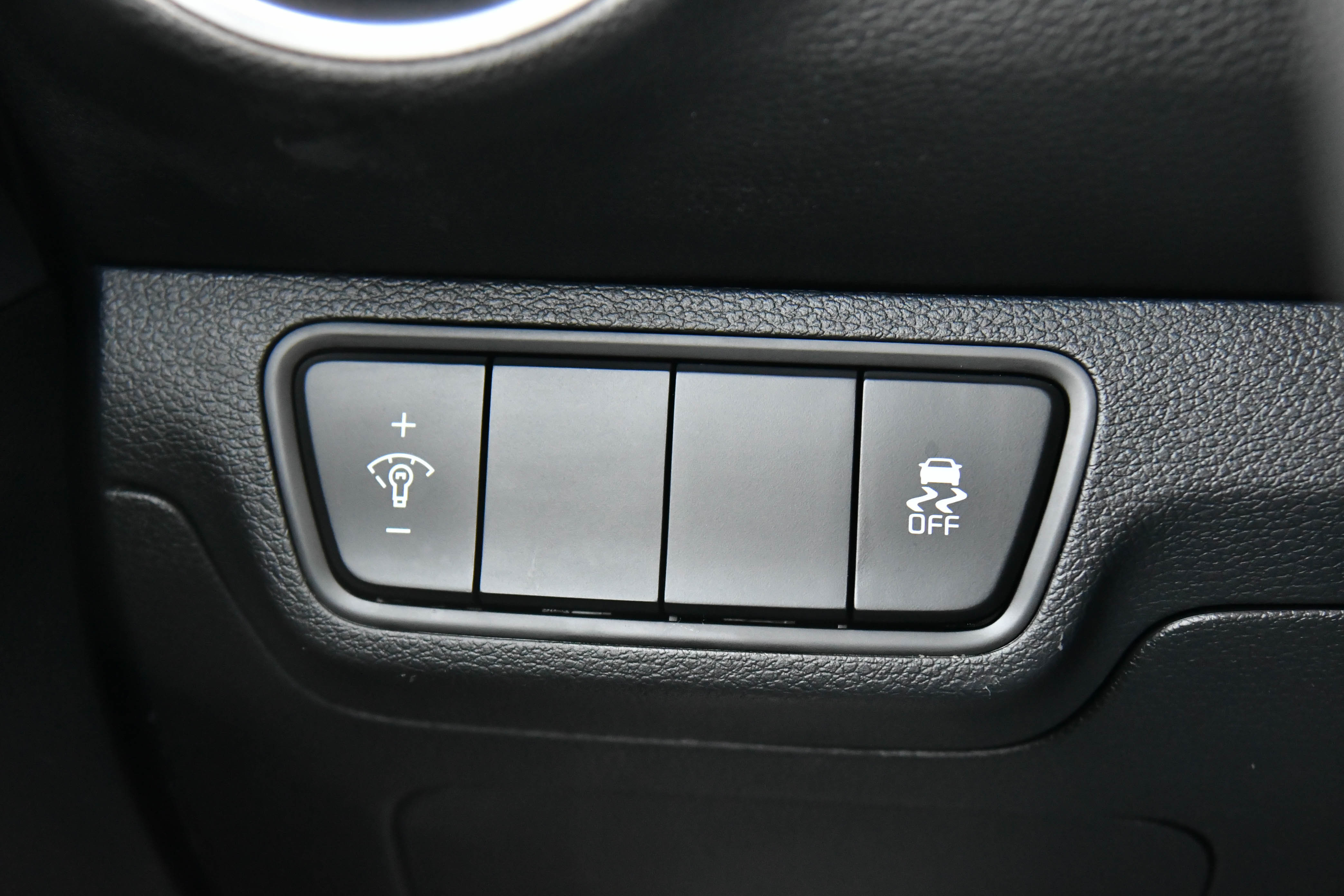 Used 2023 Kia Forte LXS image 26