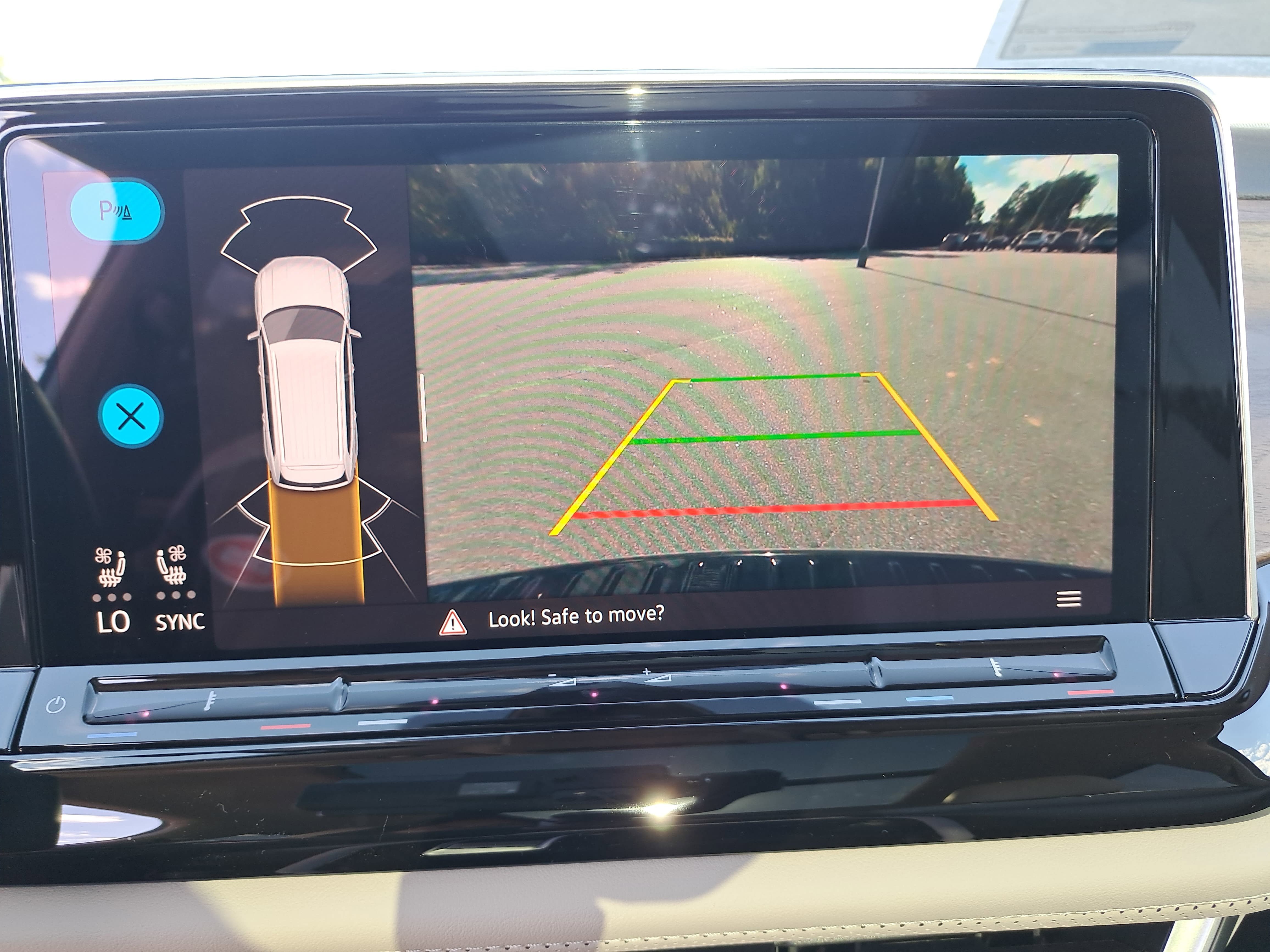 New 2026 Volkswagen Atlas SE image 25