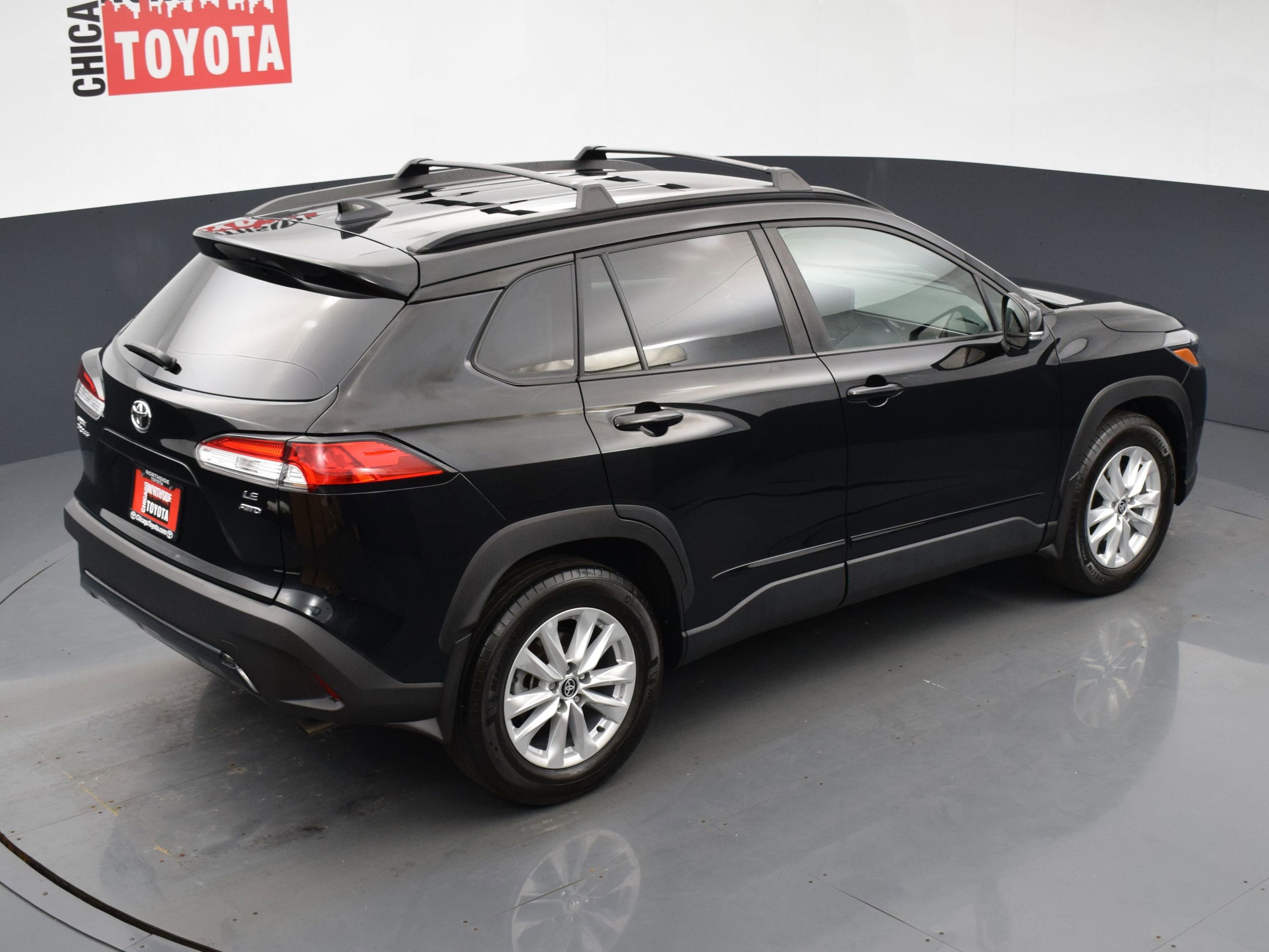 Used 2023 Toyota Corolla Cross LE AWD/4WD image 20