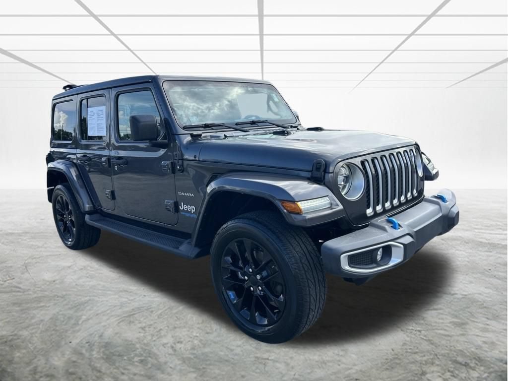 Used 2022 Jeep Wrangler Unlimited Sahara w/ Safety Group AWD/4WD video 2