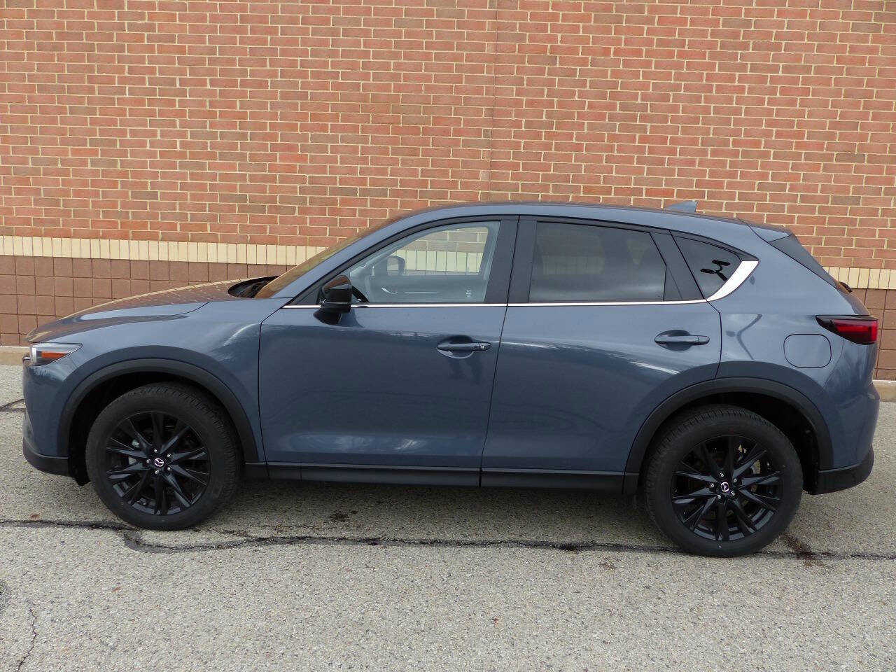 Used 2025 MAZDA CX-5 Carbon Edition image 5