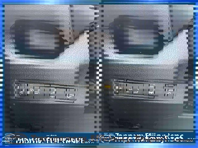 Used 2025 Toyota RAV4 XLE w/ Convenience Package image 21