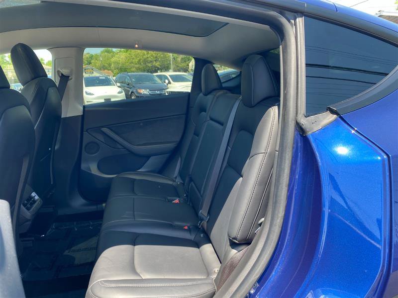 Used 2024 Tesla Model Y Long Range AWD/4WD image 12