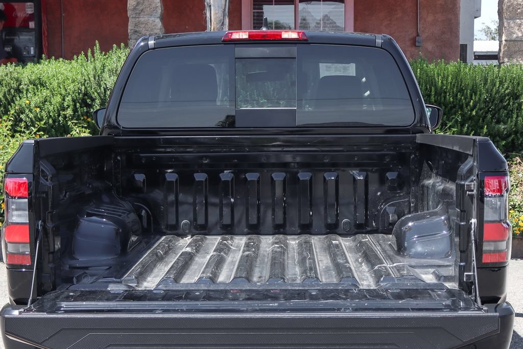 Used 2025 Nissan Frontier S RWD image 8