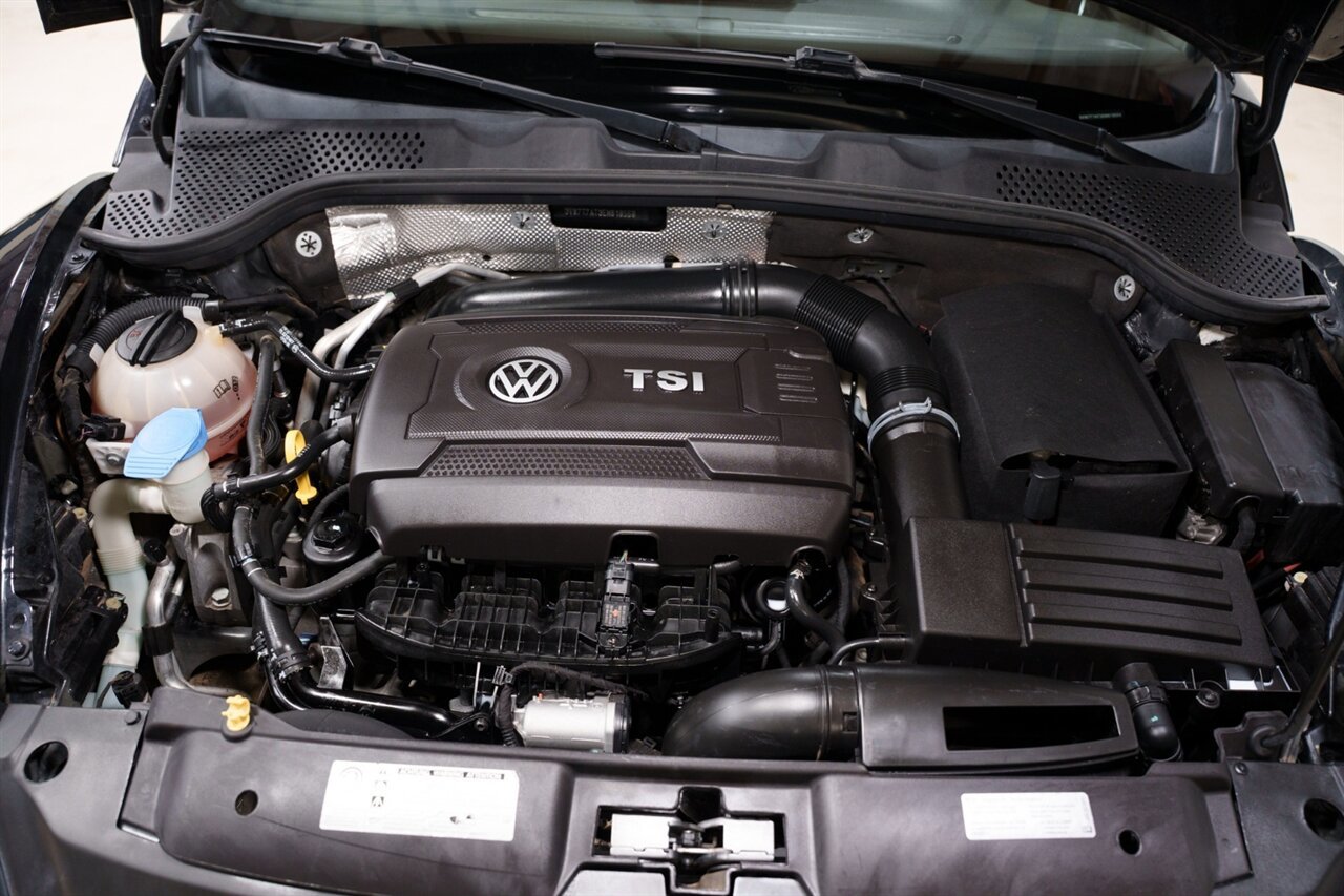 Used 2014 Volkswagen Beetle R-Line FWD image 27