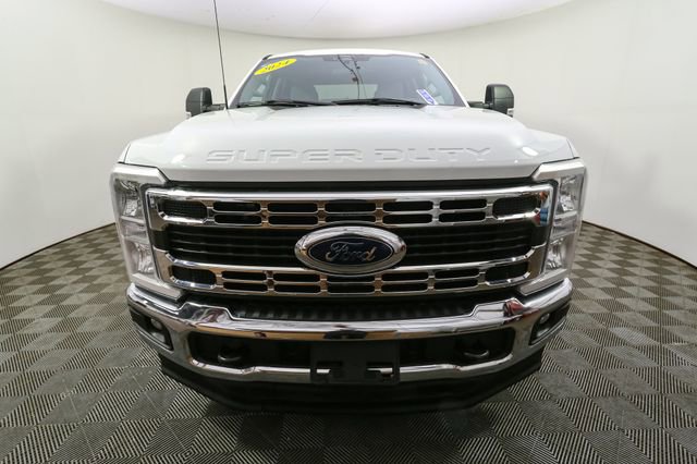 Used 2024 Ford F350 XLT image 4