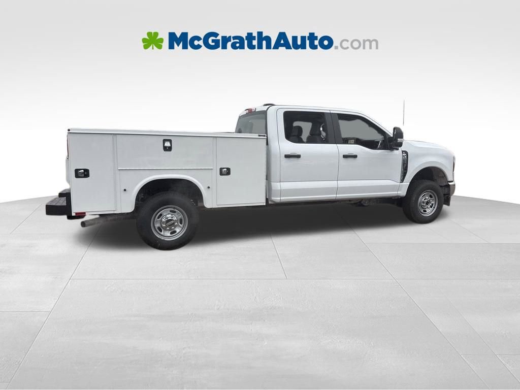 New 2026 Ford F250 XL w/ XL Chrome Package image 4