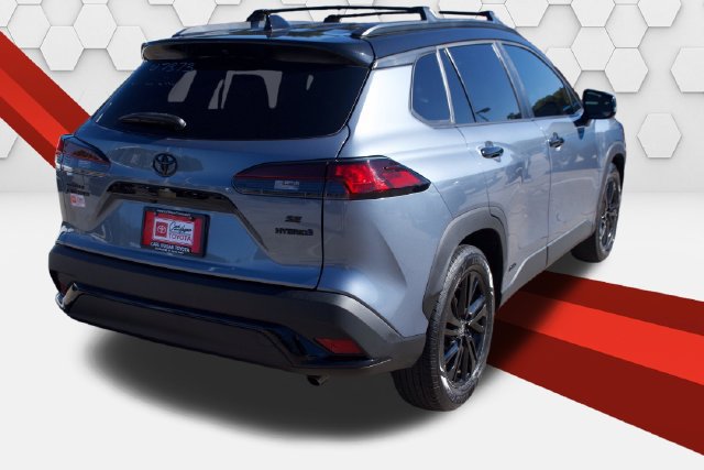 Used 2024 Toyota Corolla Cross AWD Hybrid image 6