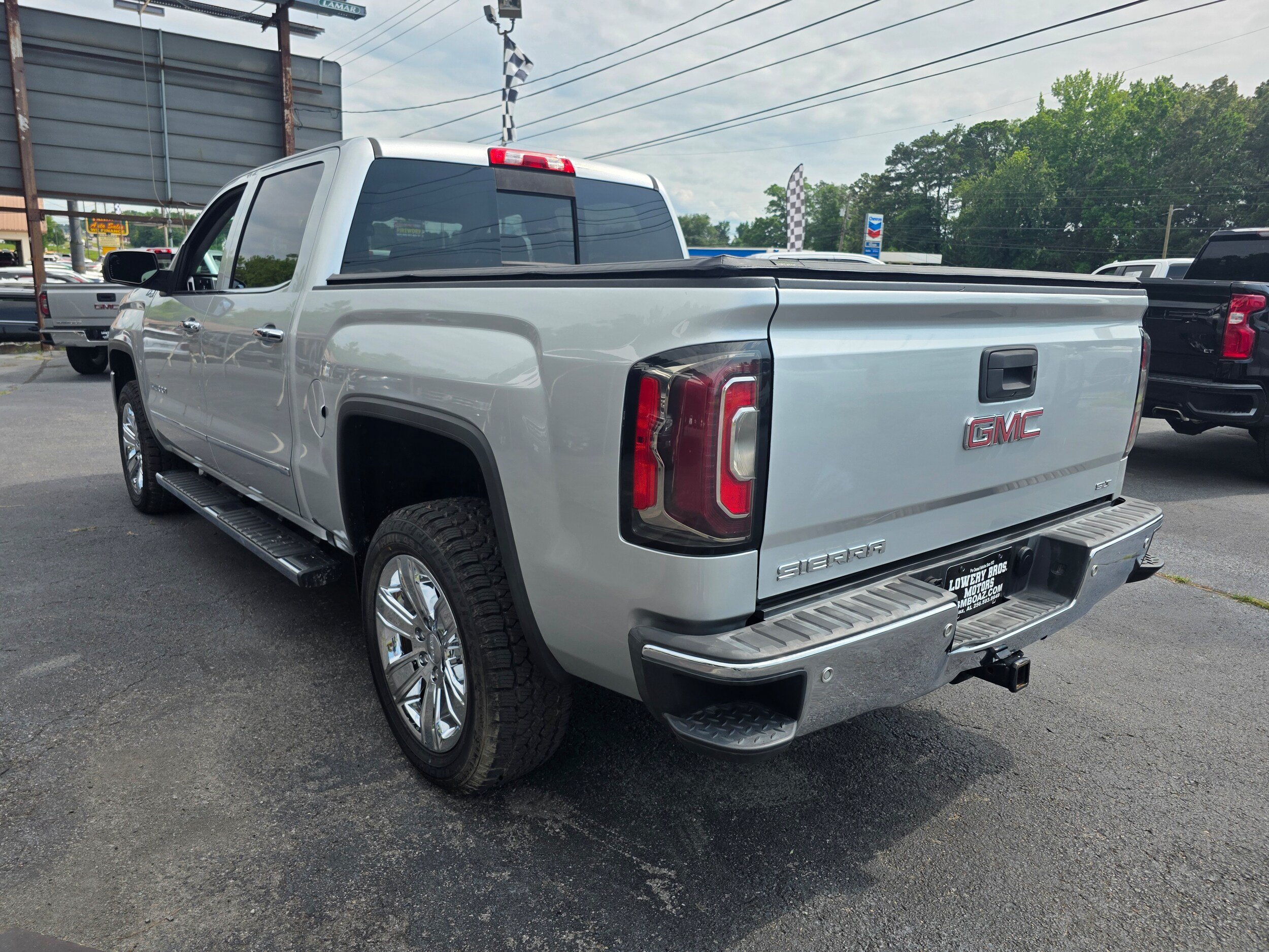 Used 2018 GMC Sierra 1500 SLT AWD/4WD image 8
