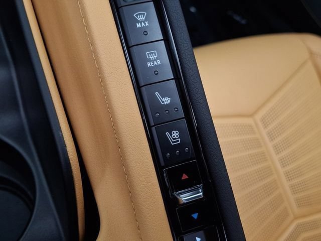 Used 2021 Chevrolet Corvette Stingray Preferred Conv w/ Battery Protection Package RWD image 33
