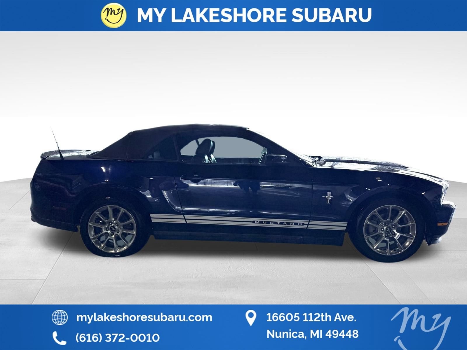 Used 2010 Ford Mustang Convertible image 8