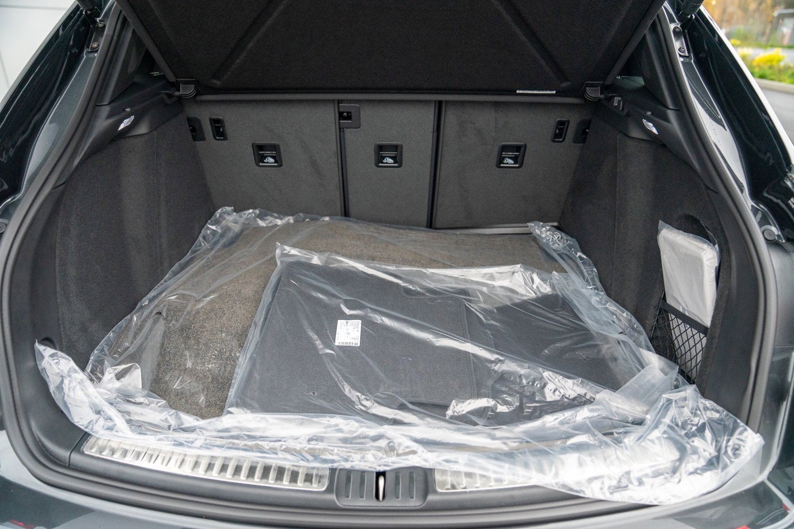 New 2026 Porsche Macan image 28