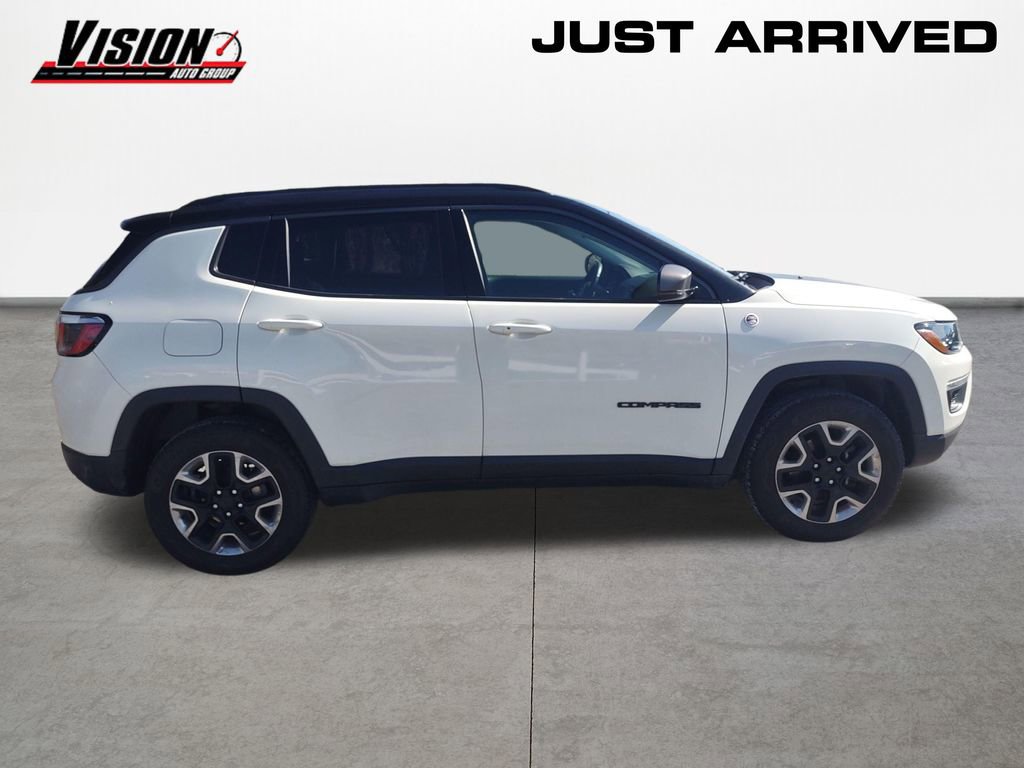 Used 2018 Jeep Compass Trailhawk w/ Leather Interior Group AWD/4WD image 6