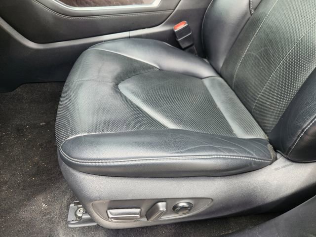 Used 2023 Toyota Highlander Limited FWD image 23