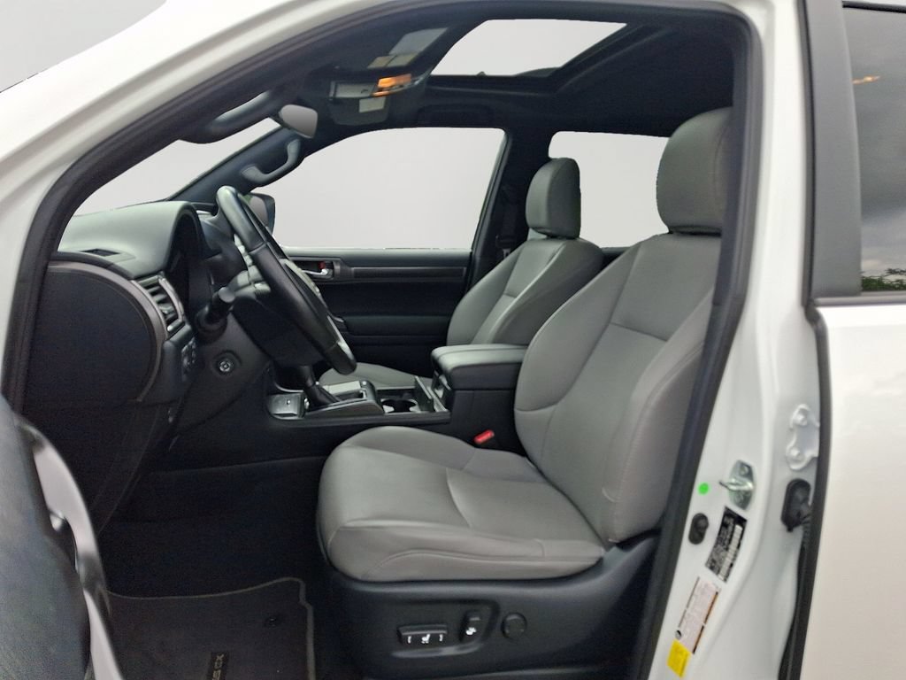 Certified 2023 Lexus GX 460 w/ Black Line Special Edition AWD/4WD image 14