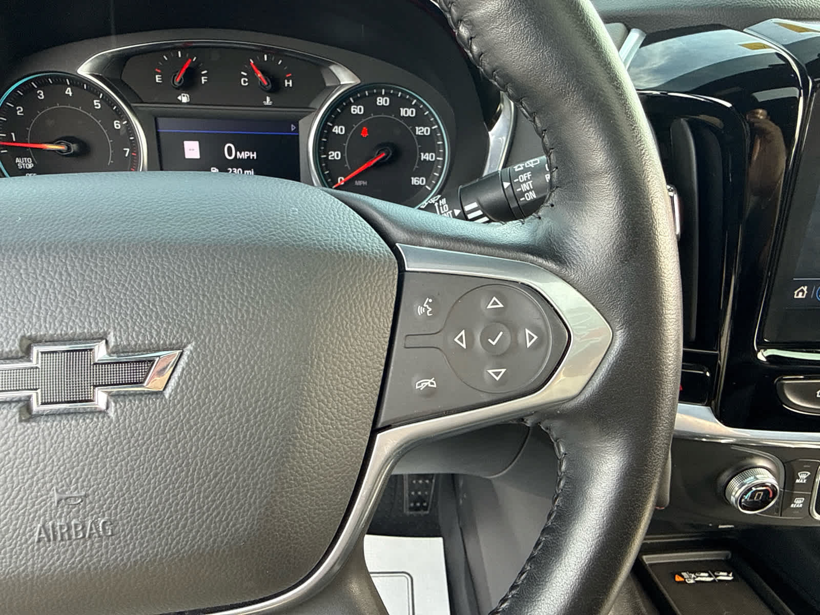 Certified 2022 Chevrolet Traverse RS w/ LPO, Floor Liner Package AWD/4WD image 17