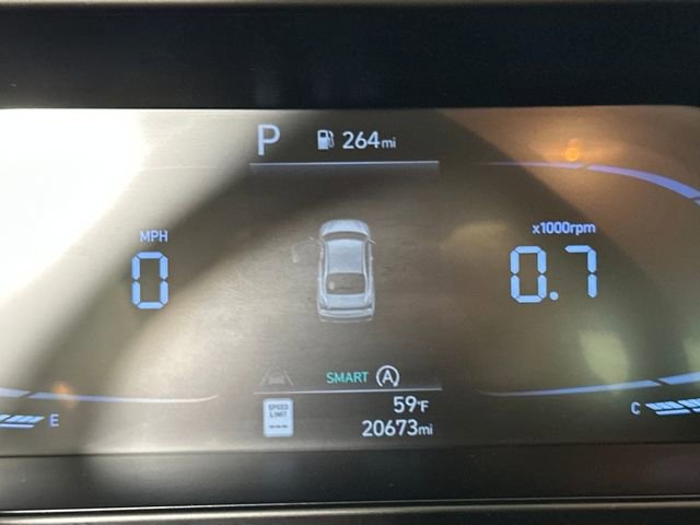 Certified 2024 Hyundai Elantra SE image 18