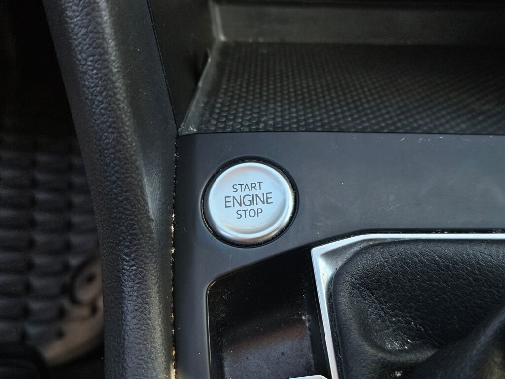 Used 2022 Volkswagen Taos S w/ IQ Drive S Package image 38