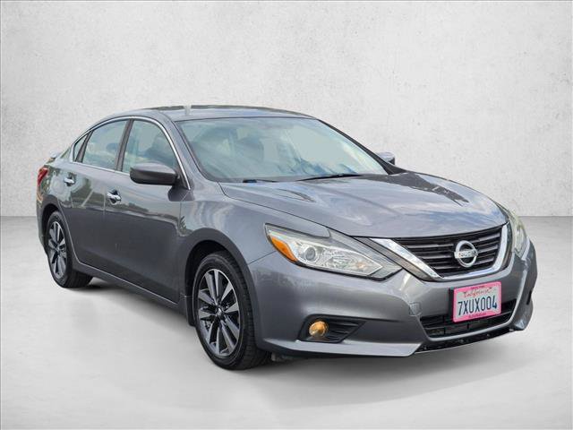 Used 2016 Nissan Altima 2.5 SV FWD video 3