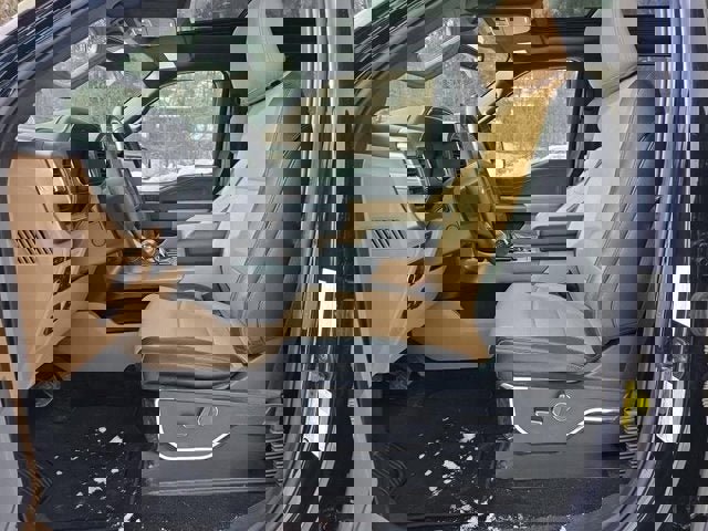 Used 2022 Ford F150 Lariat w/ Equipment Group 502A High image 17