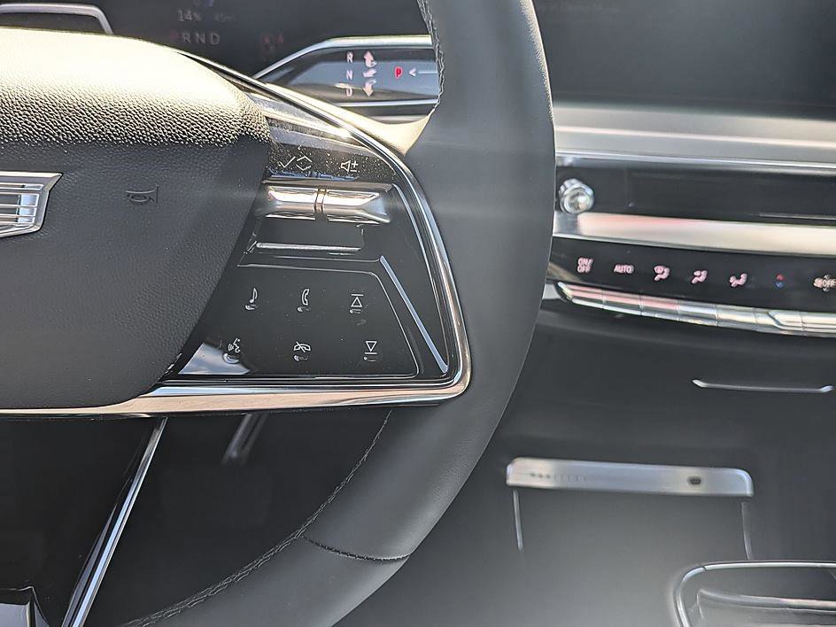 New 2026 Cadillac Lyriq Sport image 17