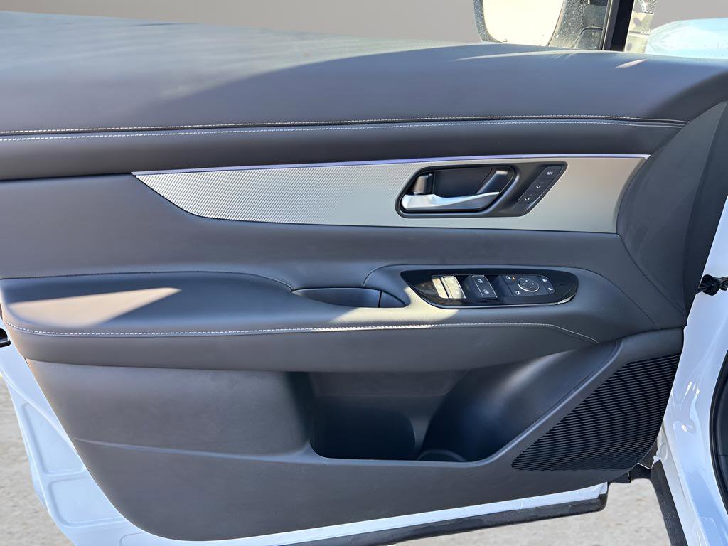 Certified 2025 Nissan Murano SL image 22