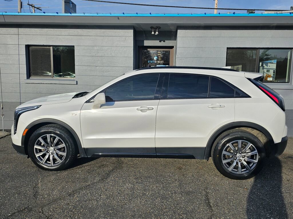 Used 2019 Cadillac XT4 Sport image 2