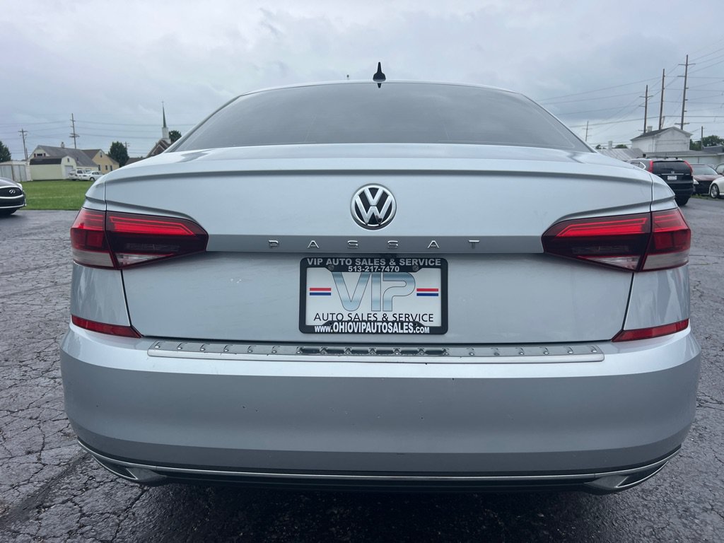 Used 2021 Volkswagen Passat 2.0T SE FWD image 6