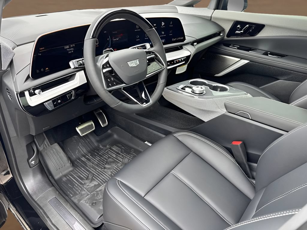 New 2027 Cadillac Optiq Sport w/ LPO, Floor Liner Package AWD/4WD image 10
