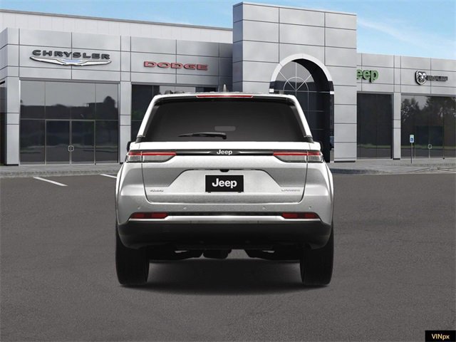 Used 2024 Jeep Grand Cherokee Laredo X image 6