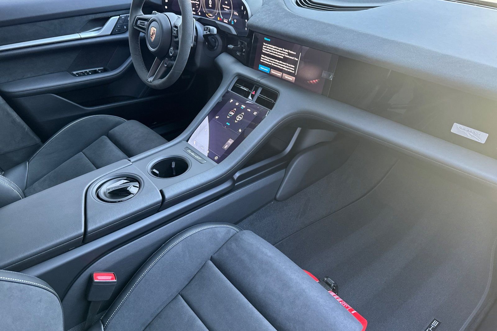 New 2025 Porsche Taycan Turbo GT image 17