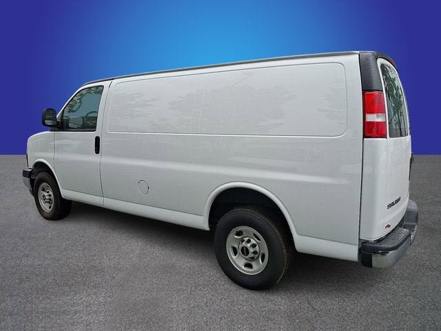 New 2024 GMC Savana 2500 w/ Driver Convenience Package RWD image 3