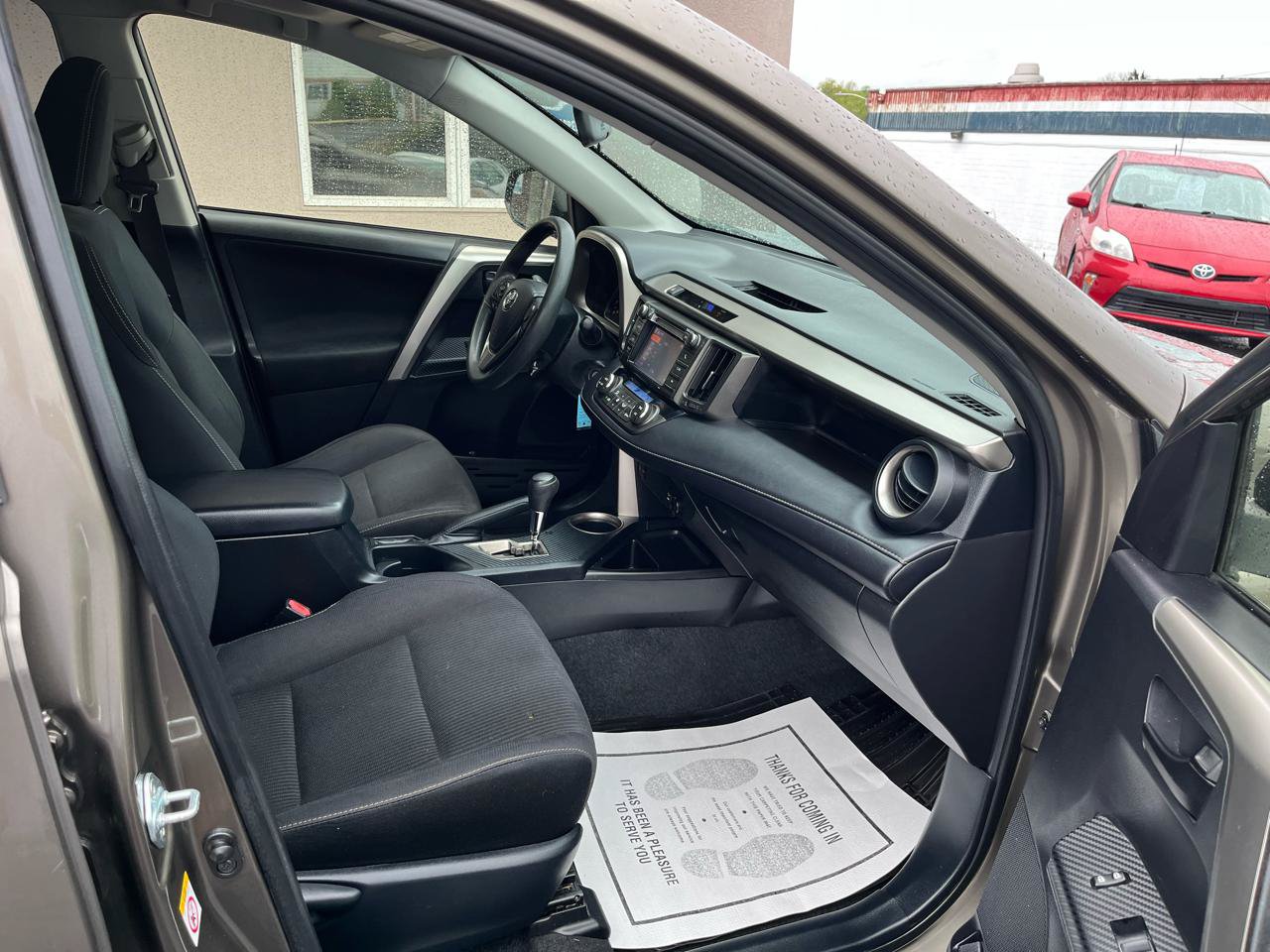Used 2013 Toyota RAV4 XLE AWD/4WD image 23