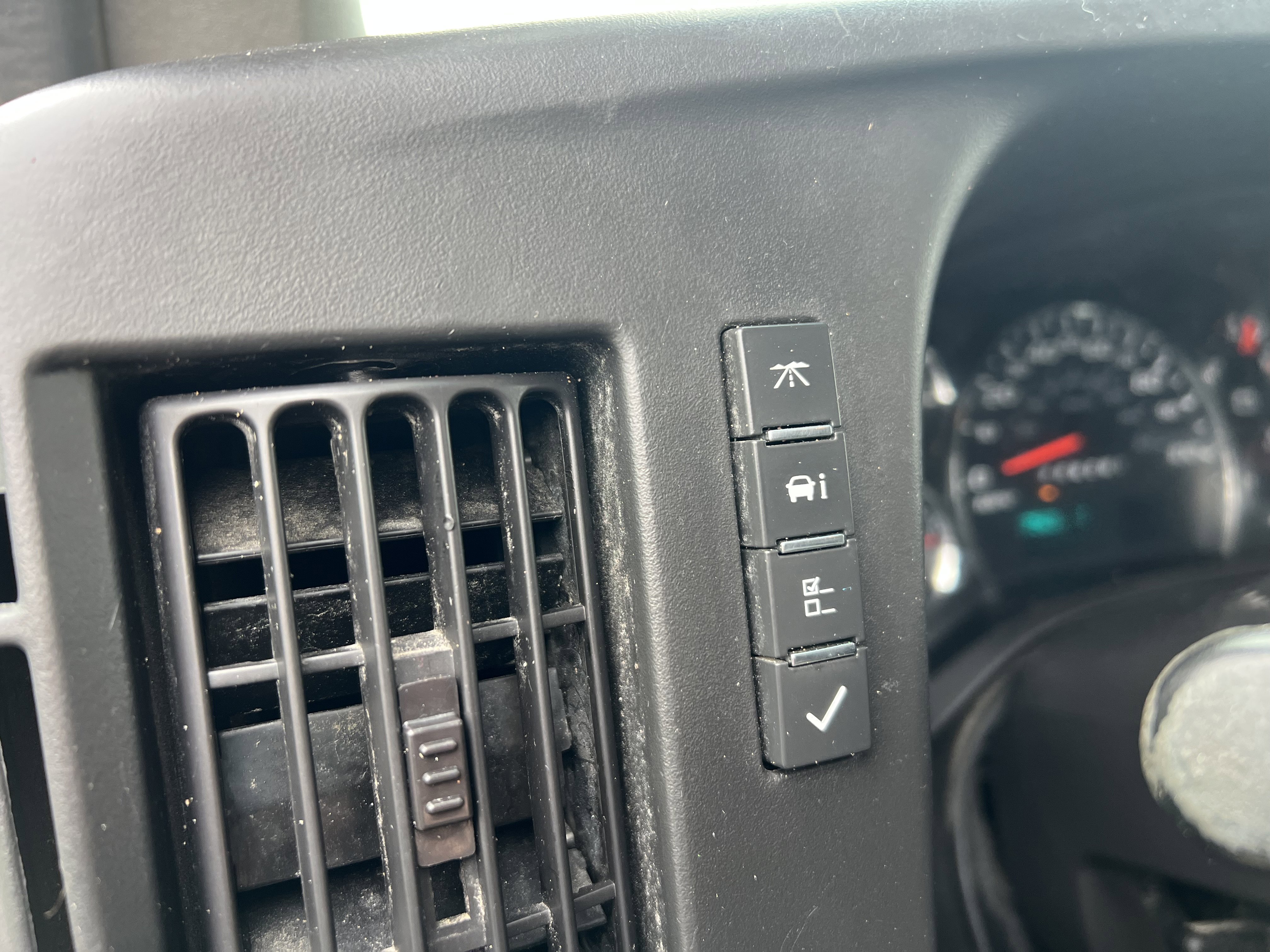 Used 2016 Chevrolet Express 3500 image 15