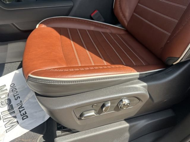 Used 2025 GMC Sierra 2500 Denali Ultimate w/ Max Trailering Package AWD/4WD image 15