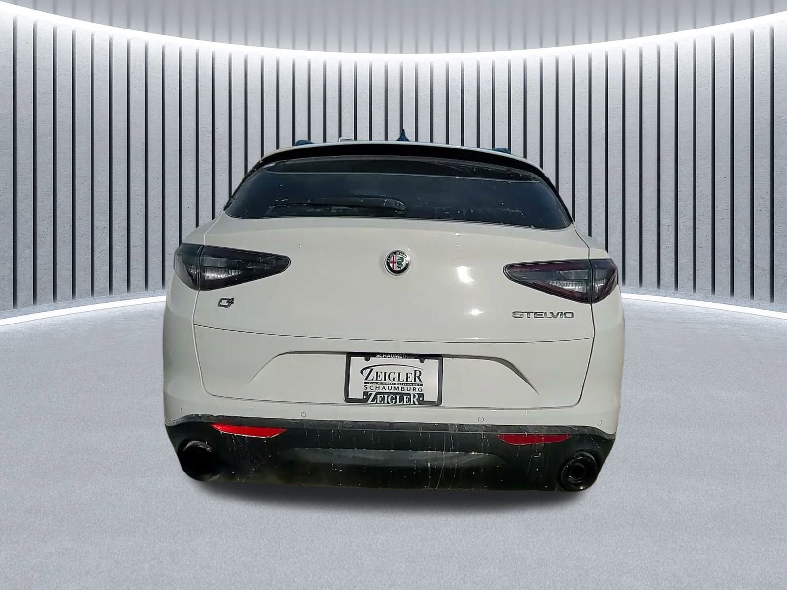 New 2025 Alfa Romeo Stelvio Sprint image 8