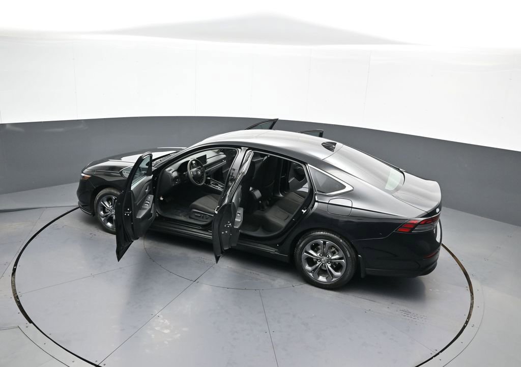 Certified 2023 Honda Accord EX image 41