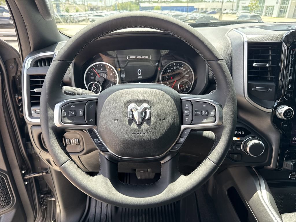 New 2026 RAM 1500 4x4 Crew Cab image 13