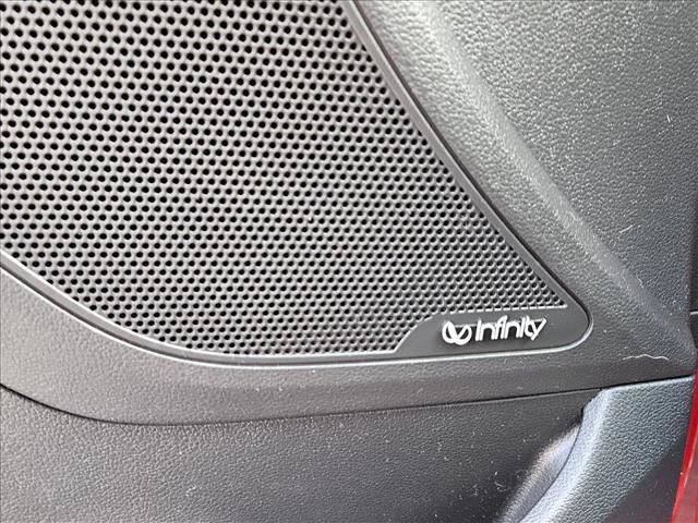 Used 2017 Hyundai Elantra Limited w/ Limited Tech Package 08 image 8